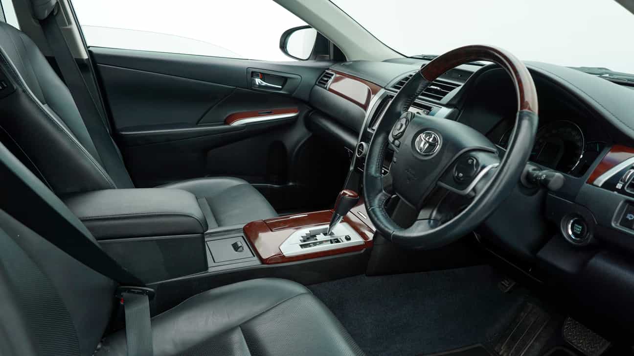 used 2014 Toyota CAMRY V 2.5