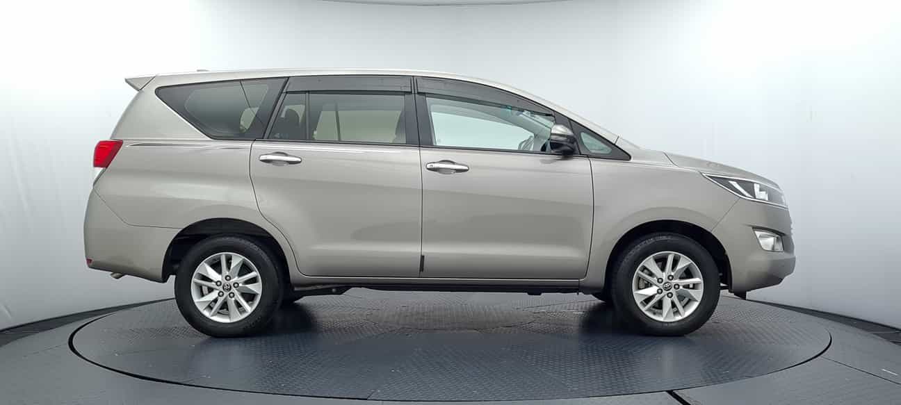 used 2018 Toyota INNOVA G 2.0