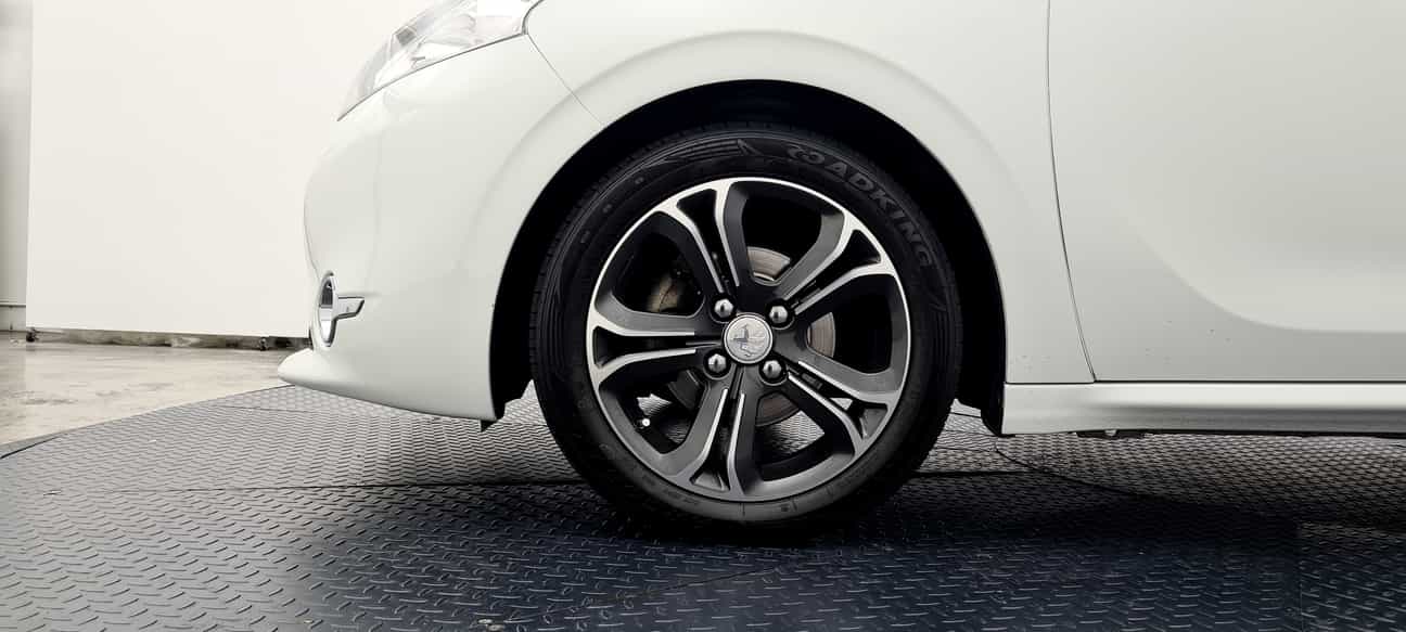 used 2014 Peugeot 208 5-DOOR 1.6