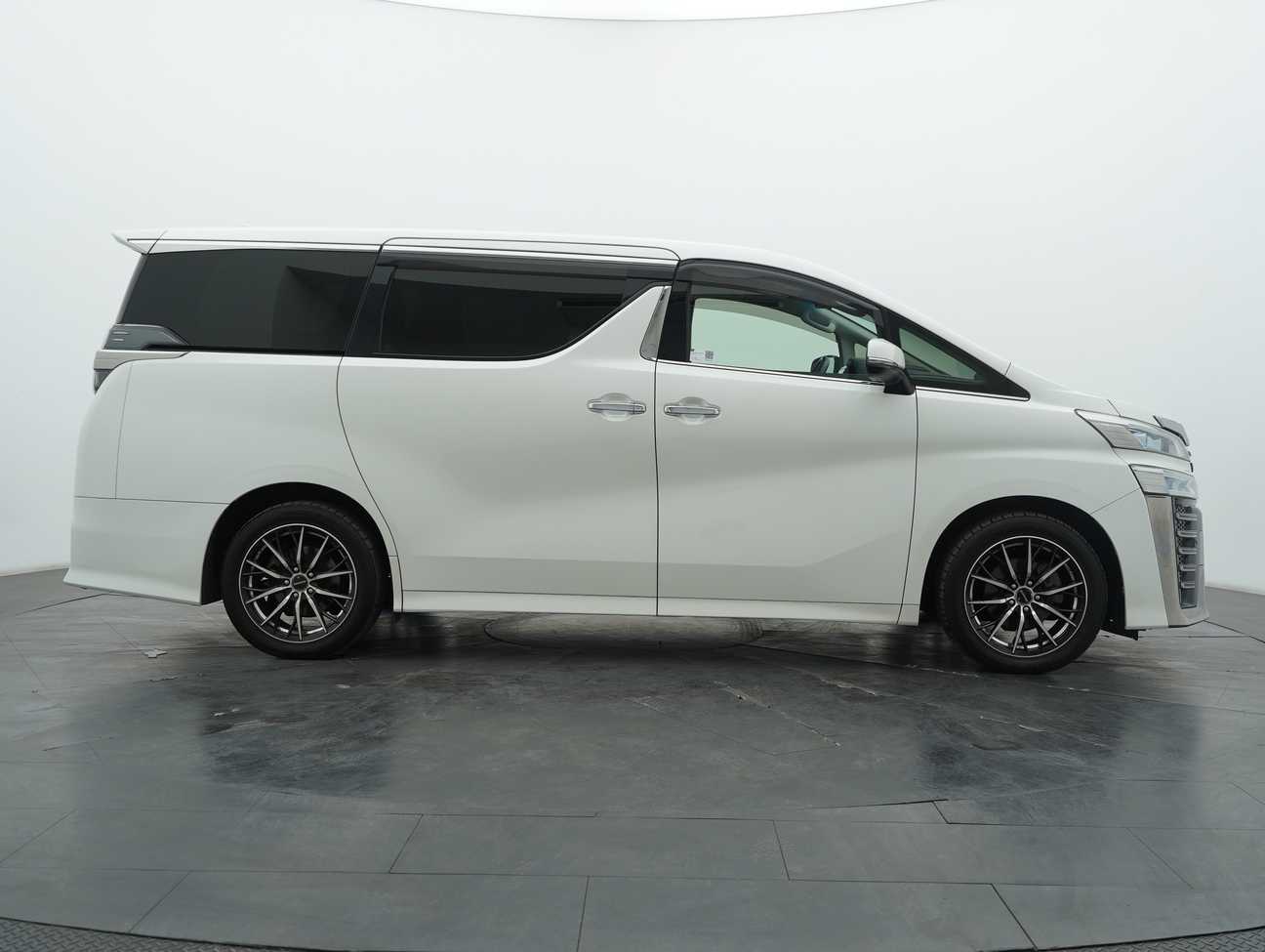 terpakai 2019 Toyota Vellfire ZA 2.5
