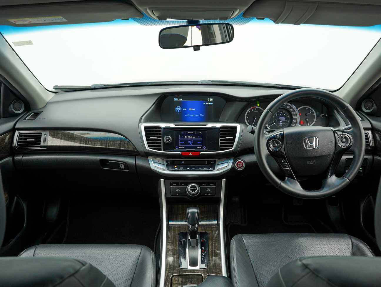 used 2016 Honda Accord VTi-L 2.0