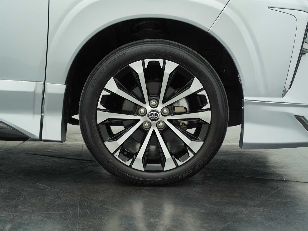 terpakai 2023 Toyota Veloz  1.5