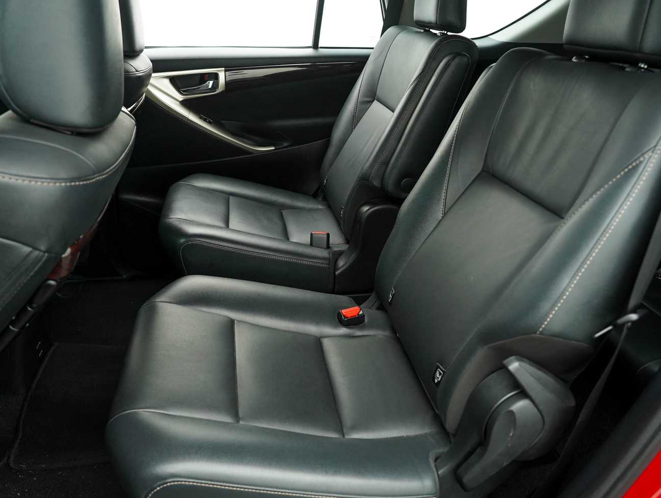 terpakai 2020 Toyota Innova X 2.0