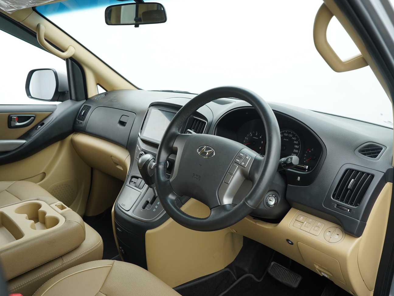 used 2021 Hyundai Grand Starex Executive Plus 2.5