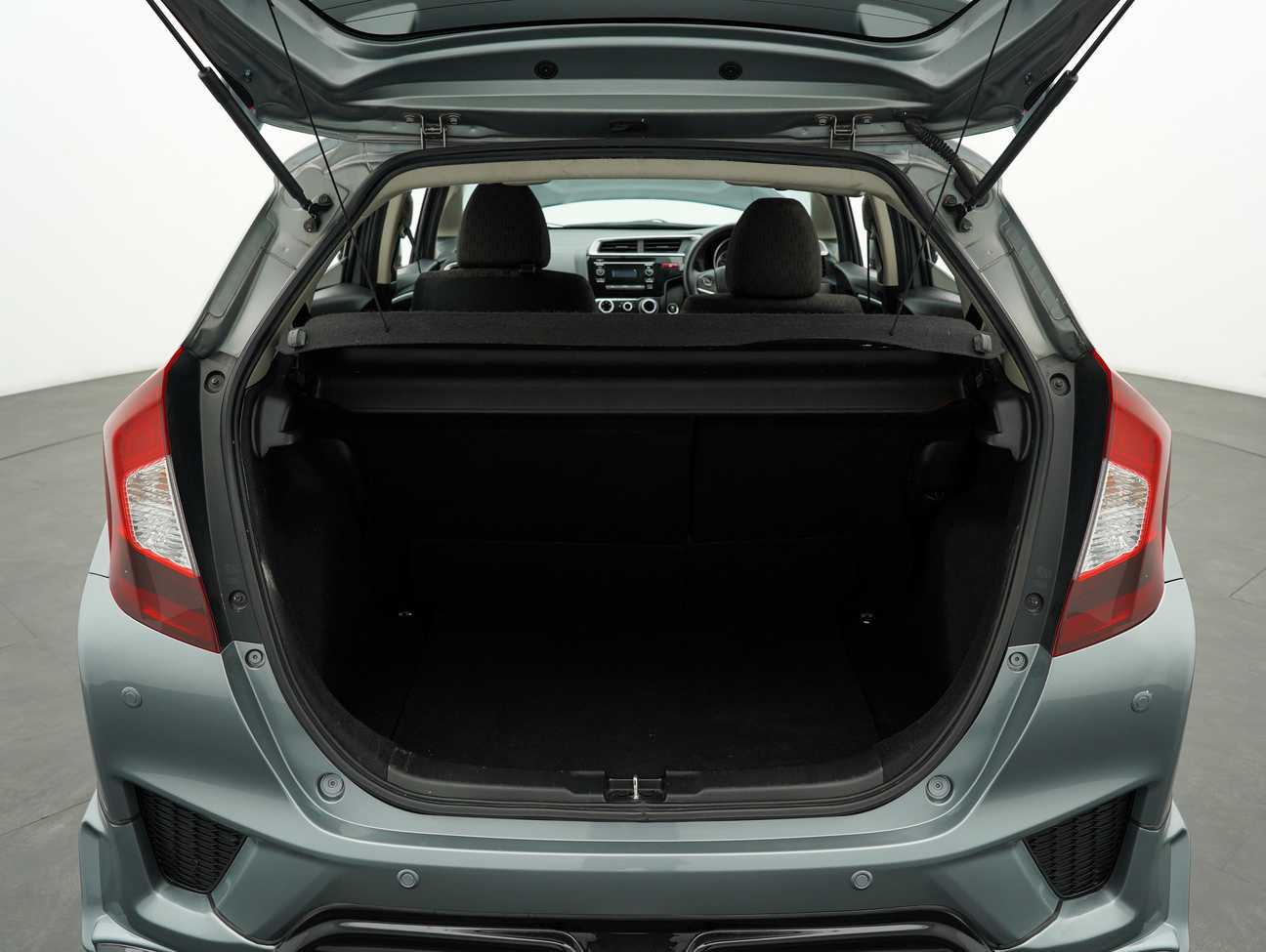 used 2015 Honda Jazz E 1.5