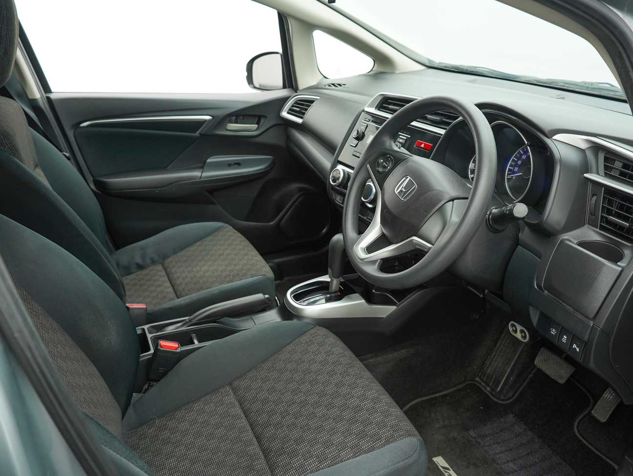 used 2014 Honda Jazz E 1.5