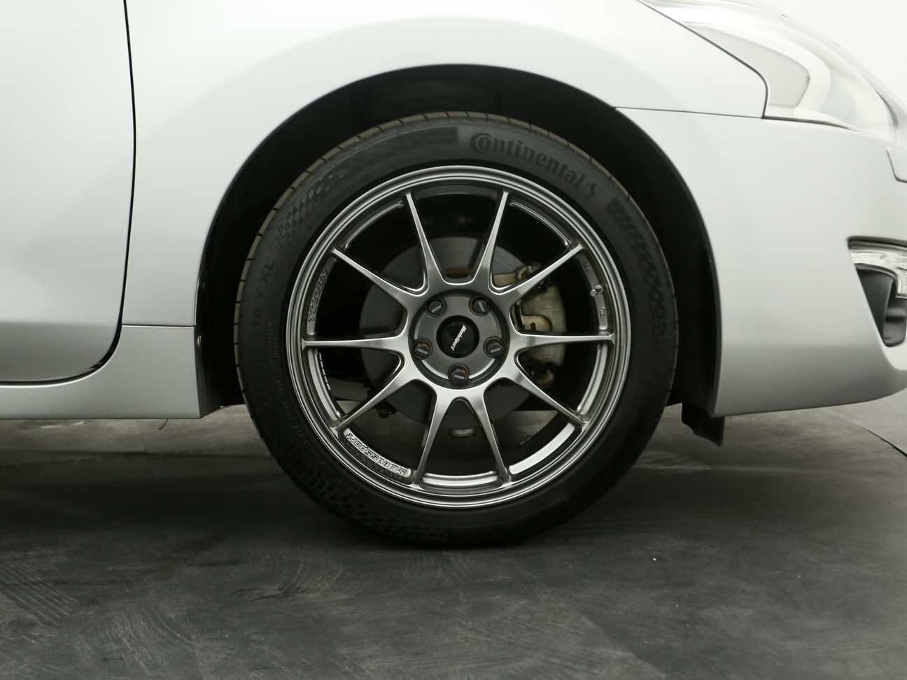 terpakai 2014 Nissan TEANA XV 2.5