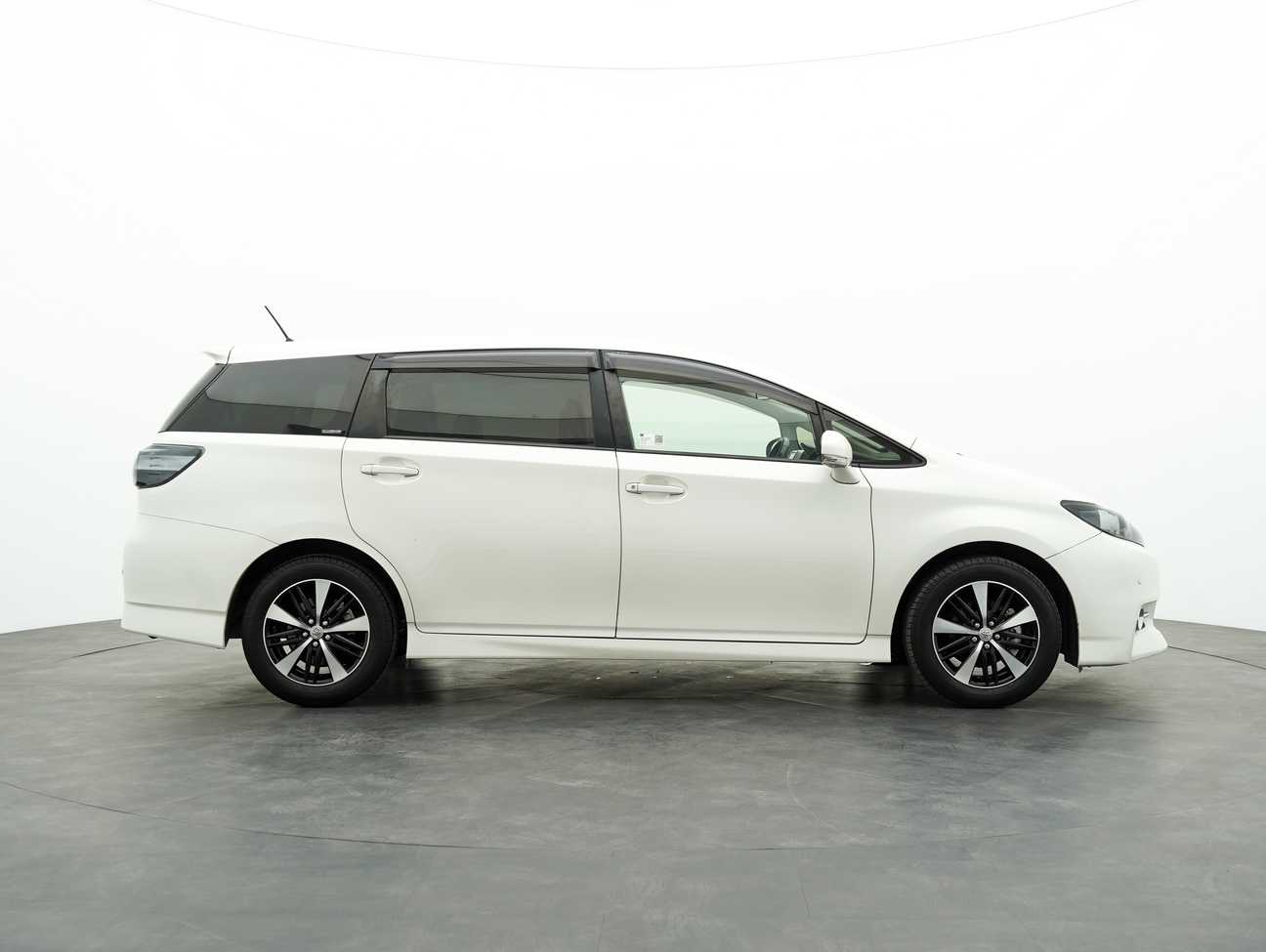 used 2014 Toyota WISH DBA-ZGE20W 1.8
