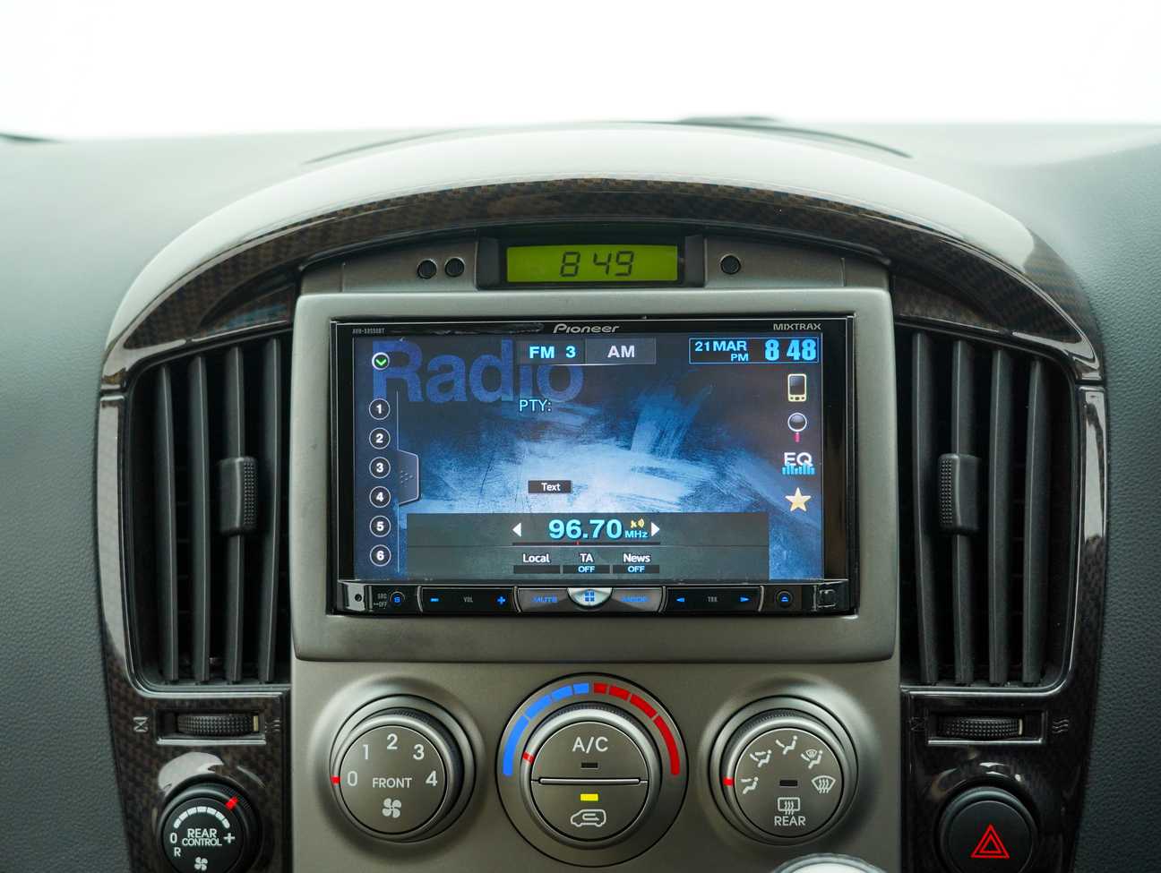 used 2015 Hyundai Grand Starex Royale GLS 2.5