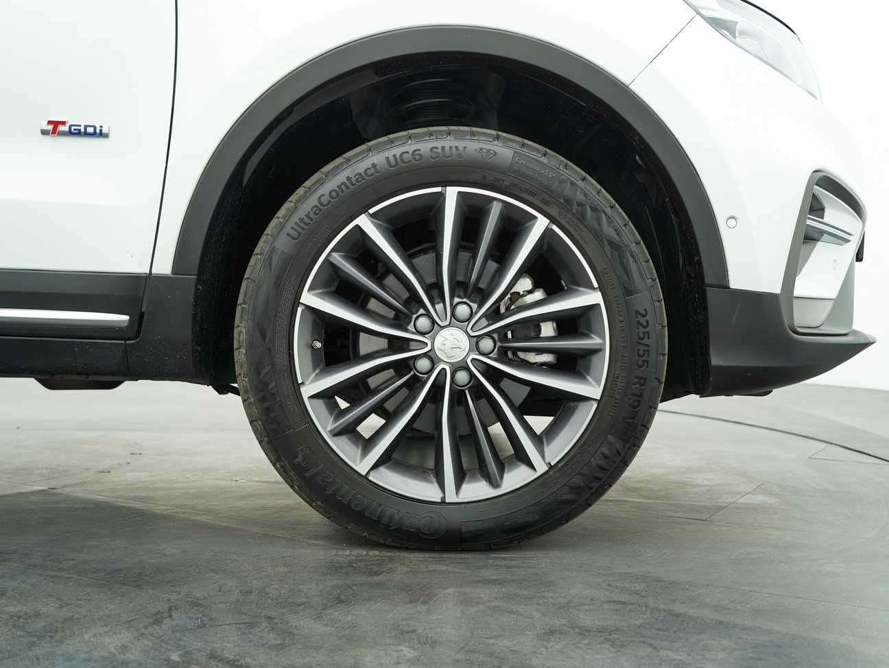 used 2022 Proton X70 Premium 1.8