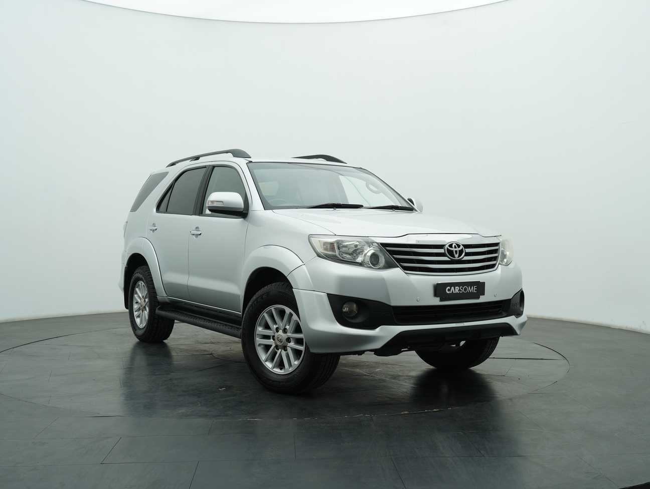 used 2013 Toyota Fortuner V 2.7