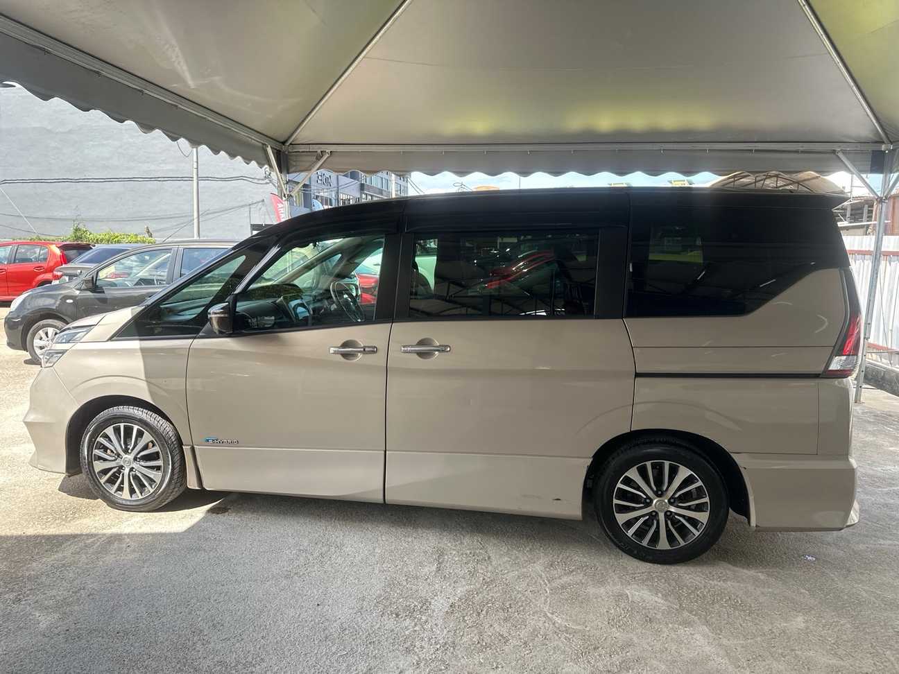 used 2018 Nissan Serena S-Hybrid High-Way Star 2.0