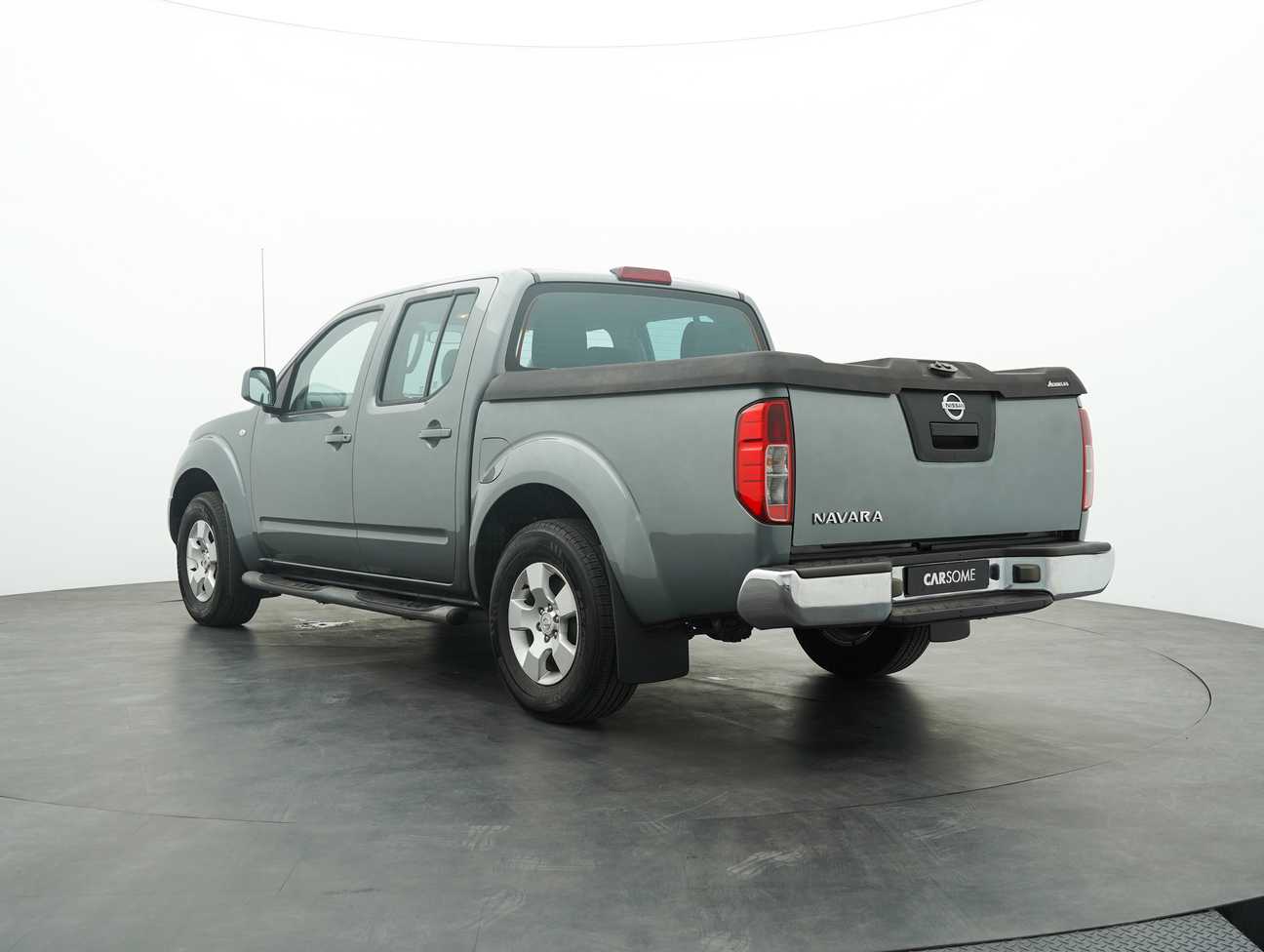 used 2015 Nissan NAVARA 4X2 2.5