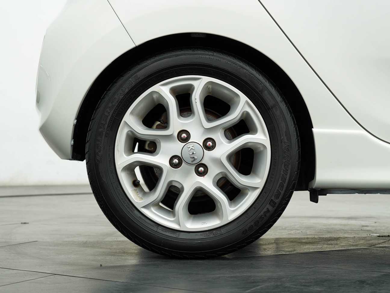 terpakai 2014 Kia Picanto  1.2