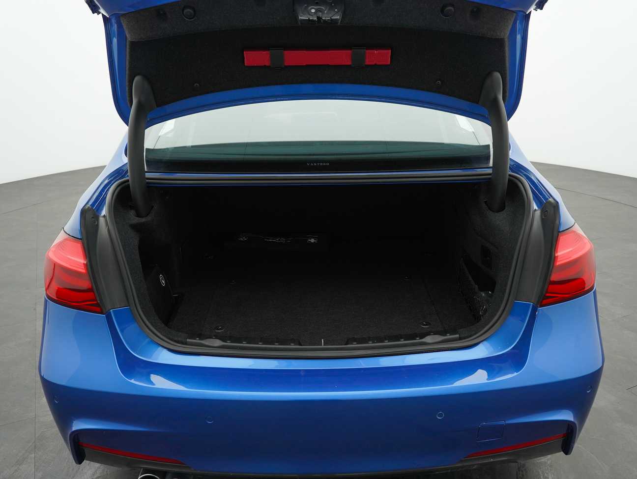 used 2017 BMW 330e M Sport 2.0