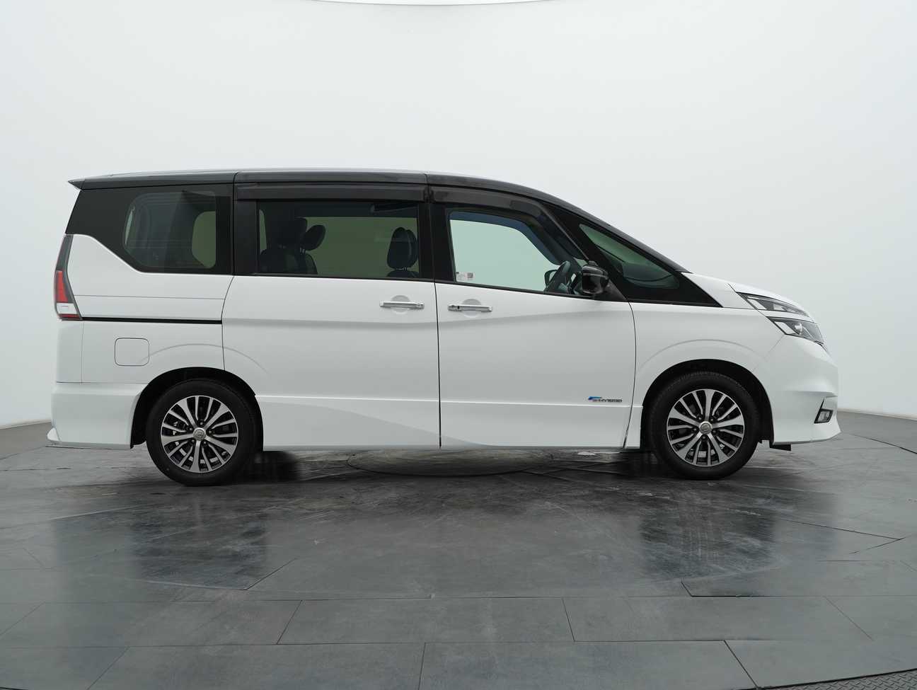 used 2019 Nissan Serena S-Hybrid High-Way Star 2.0