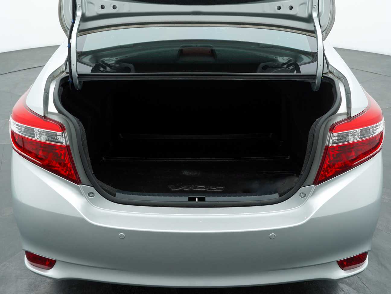 terpakai 2015 Toyota Vios J 1.5