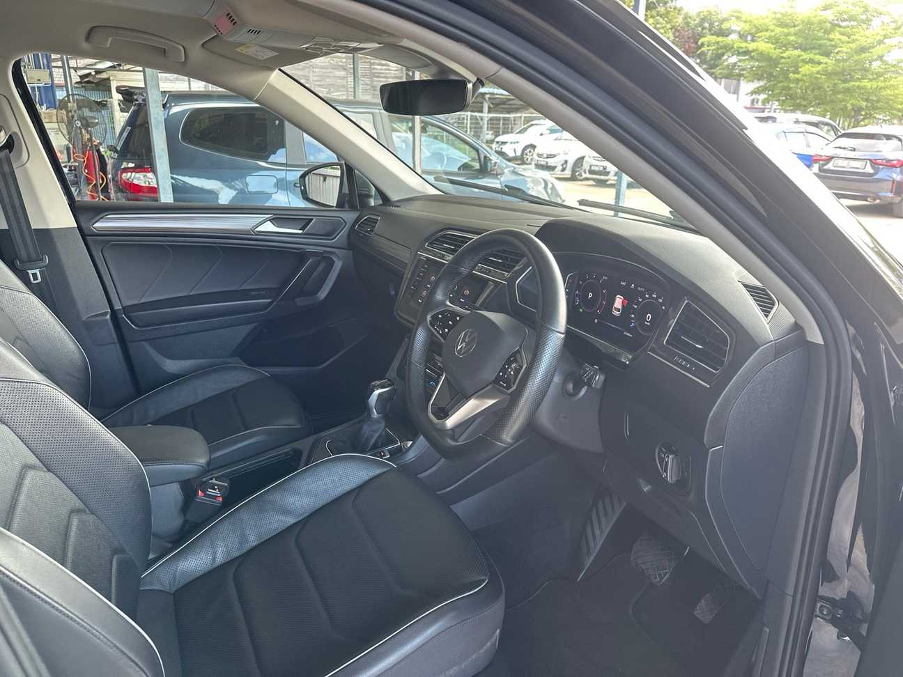 used 2022 Volkswagen Tiguan Allspace Elegance 1.4