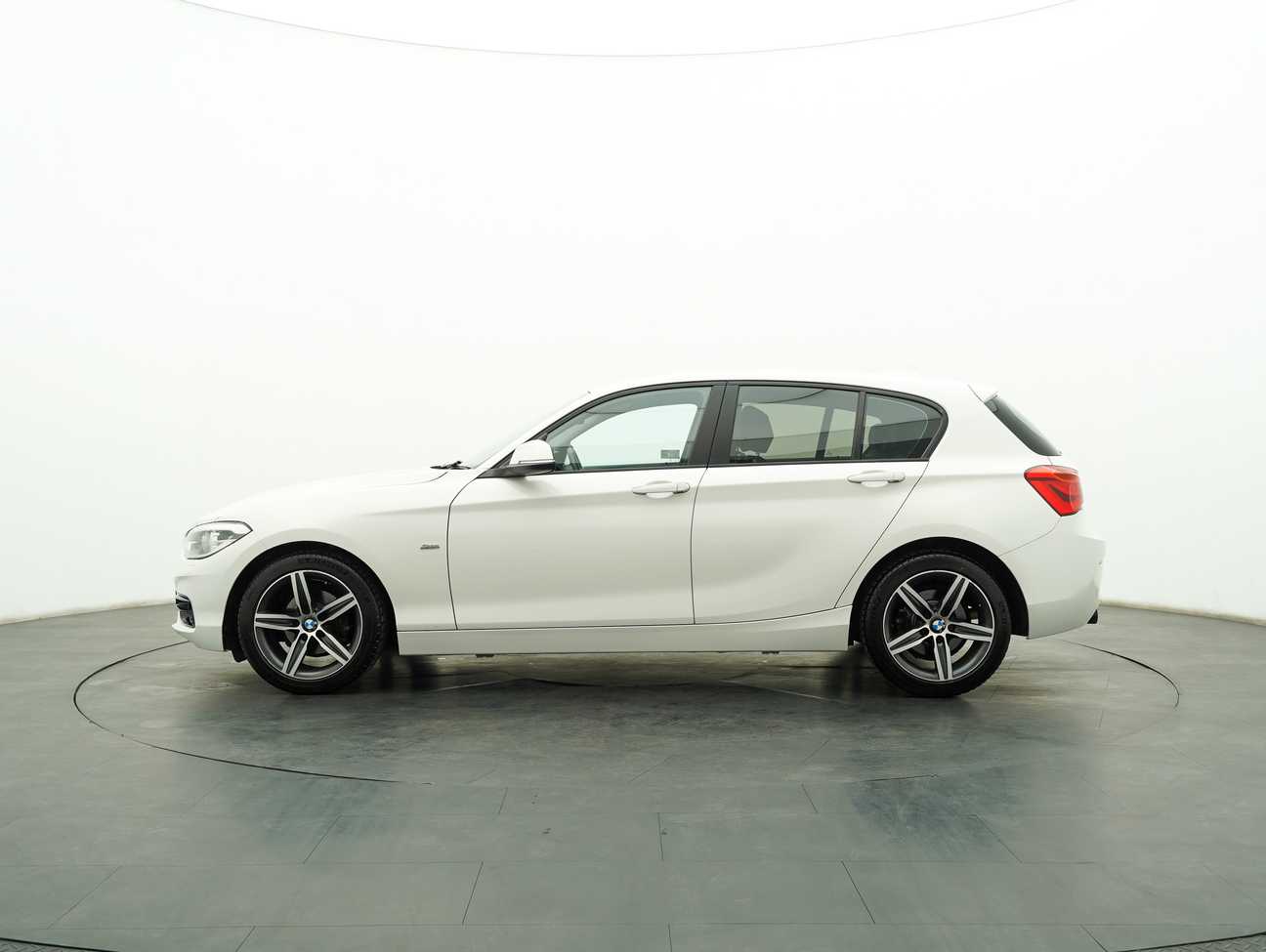 used 2016 BMW 118i Sport 1.5