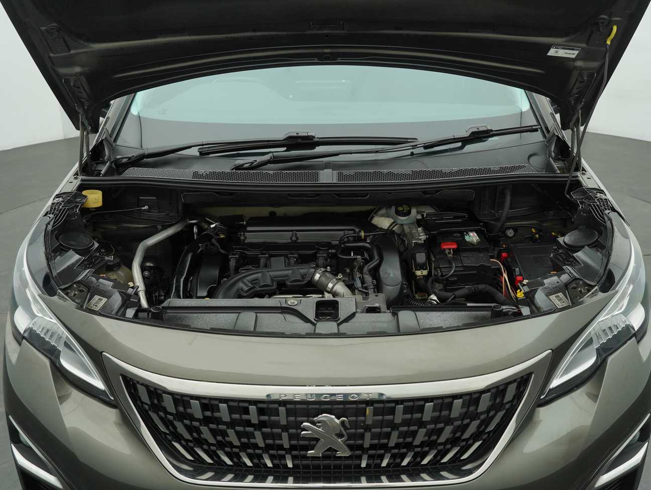 terpakai 2018 Peugeot 3008 THP Active 1.6