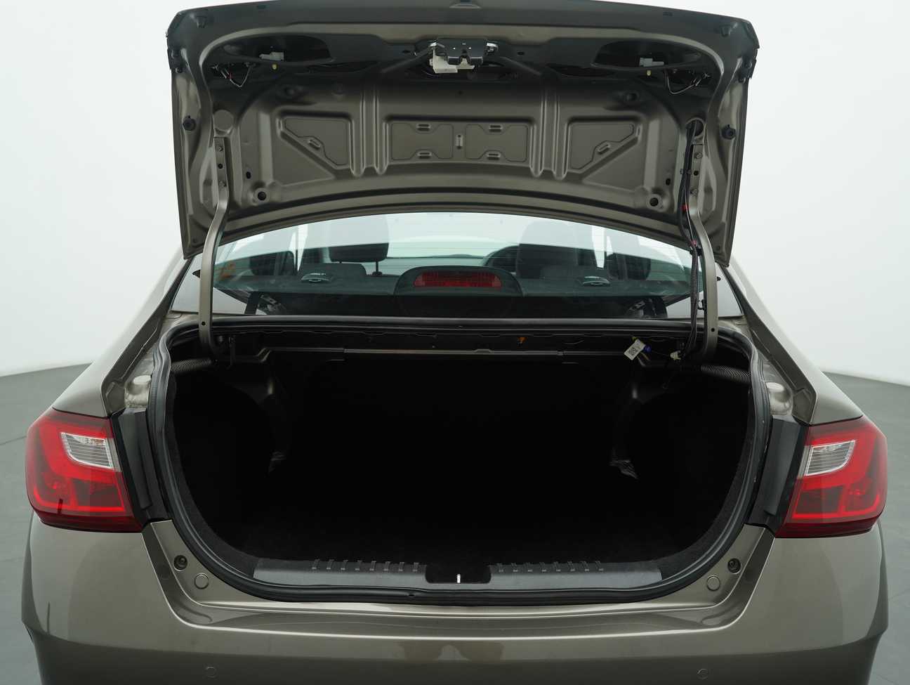 used 2020 Proton Saga Premium 1.3