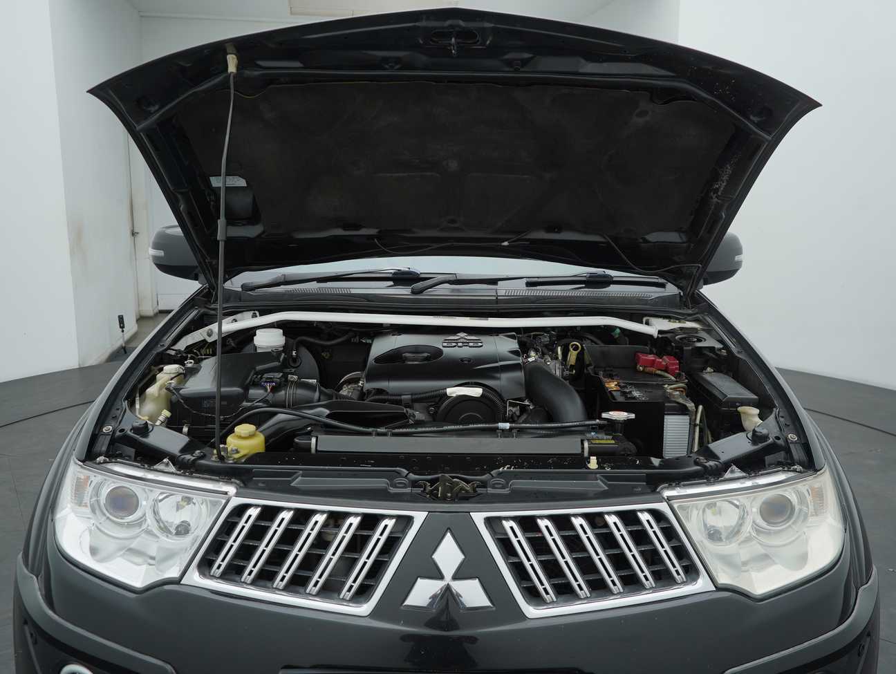 used 2013 Mitsubishi Pajero Sport VGT 2.5
