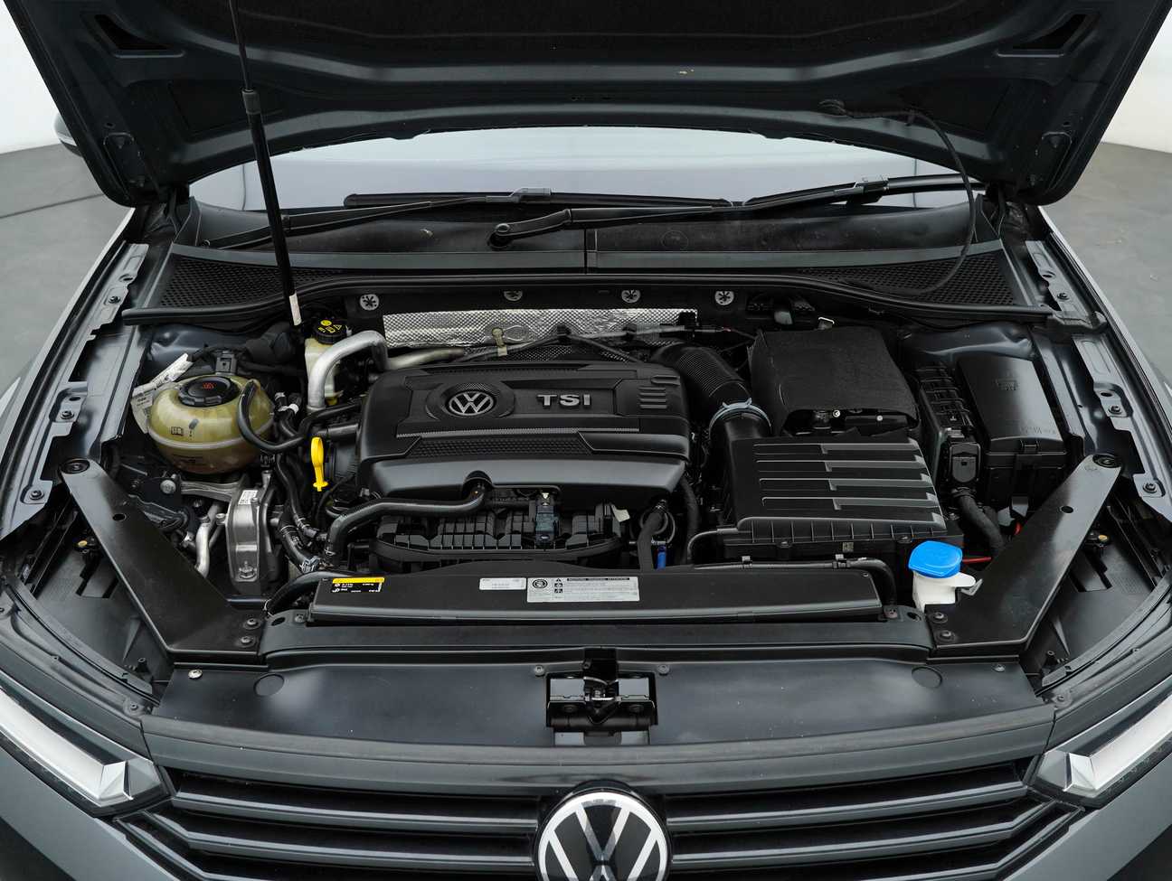 used 2018 Volkswagen Passat TSI Highline 2.0