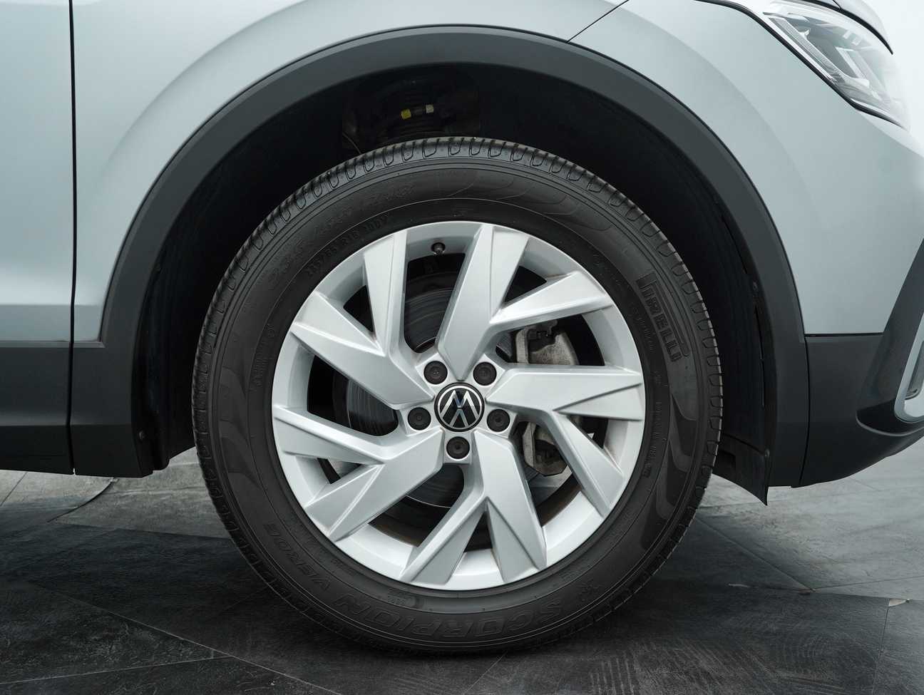 terpakai 2023 Volkswagen Tiguan Allspace Elegance 1.4