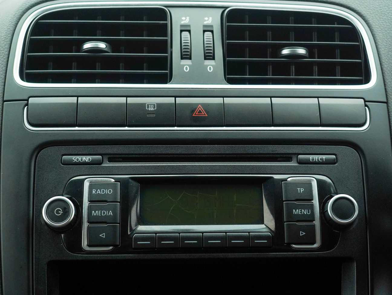 terpakai 2011 Volkswagen Polo TSI 1.2