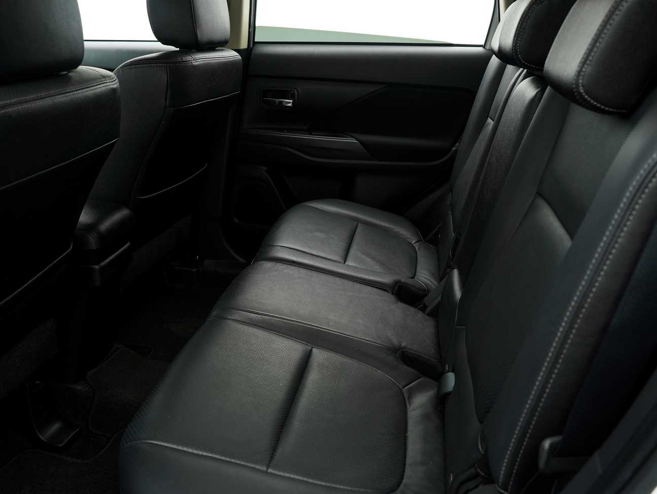 used 2020 Mitsubishi OUTLANDER  2.0