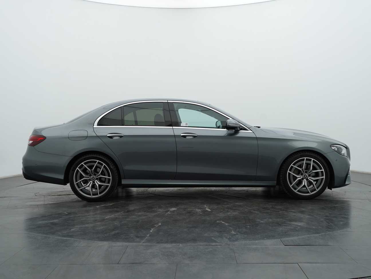used 2021 Mercedes-Benz E300 AMG Line 2.0