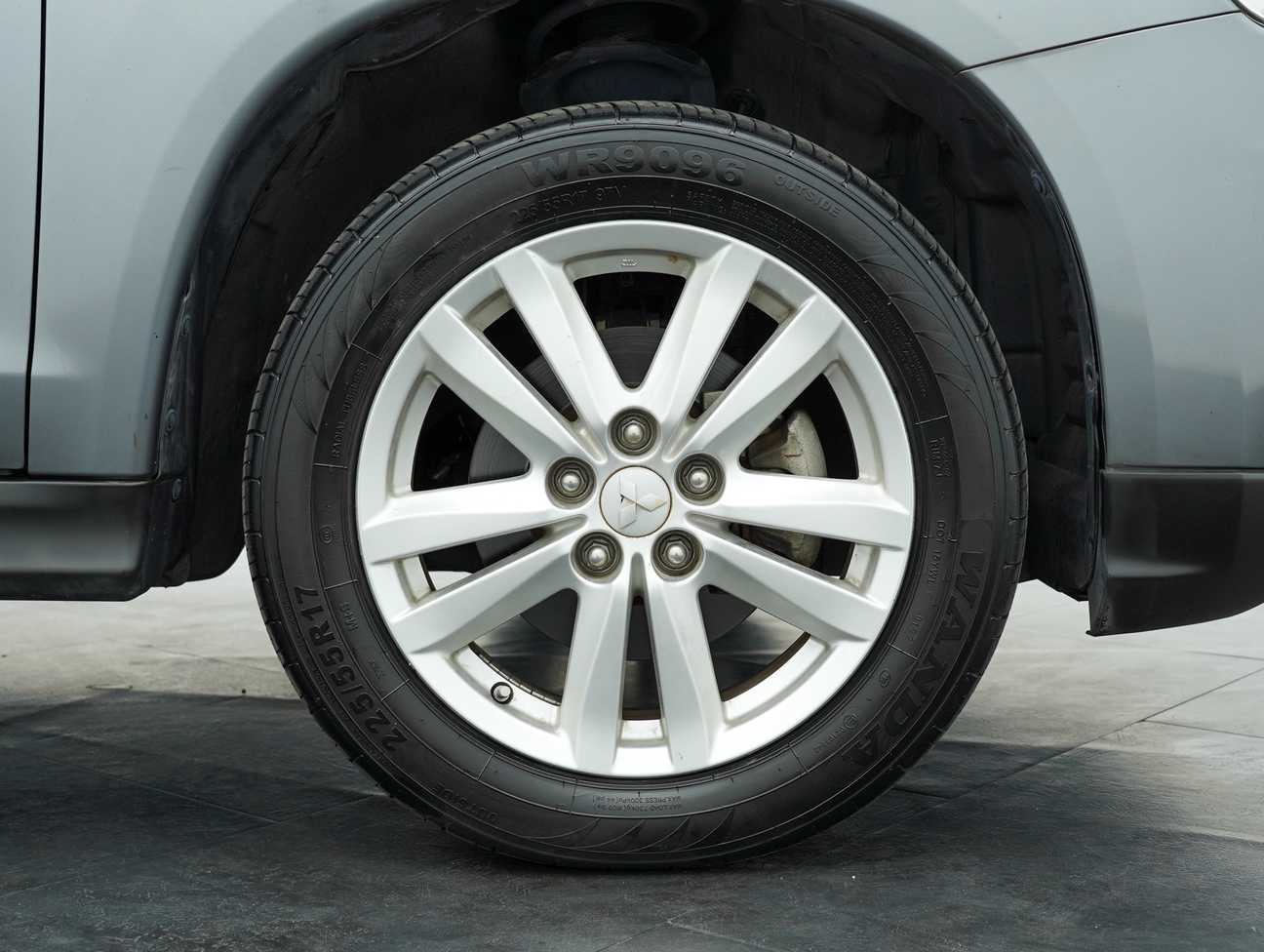 terpakai 2014 Mitsubishi ASX  2.0