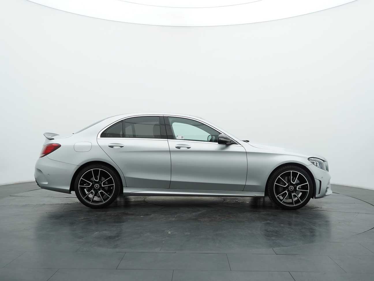 used 2019 Mercedes-Benz C300 AMG Line 2.0