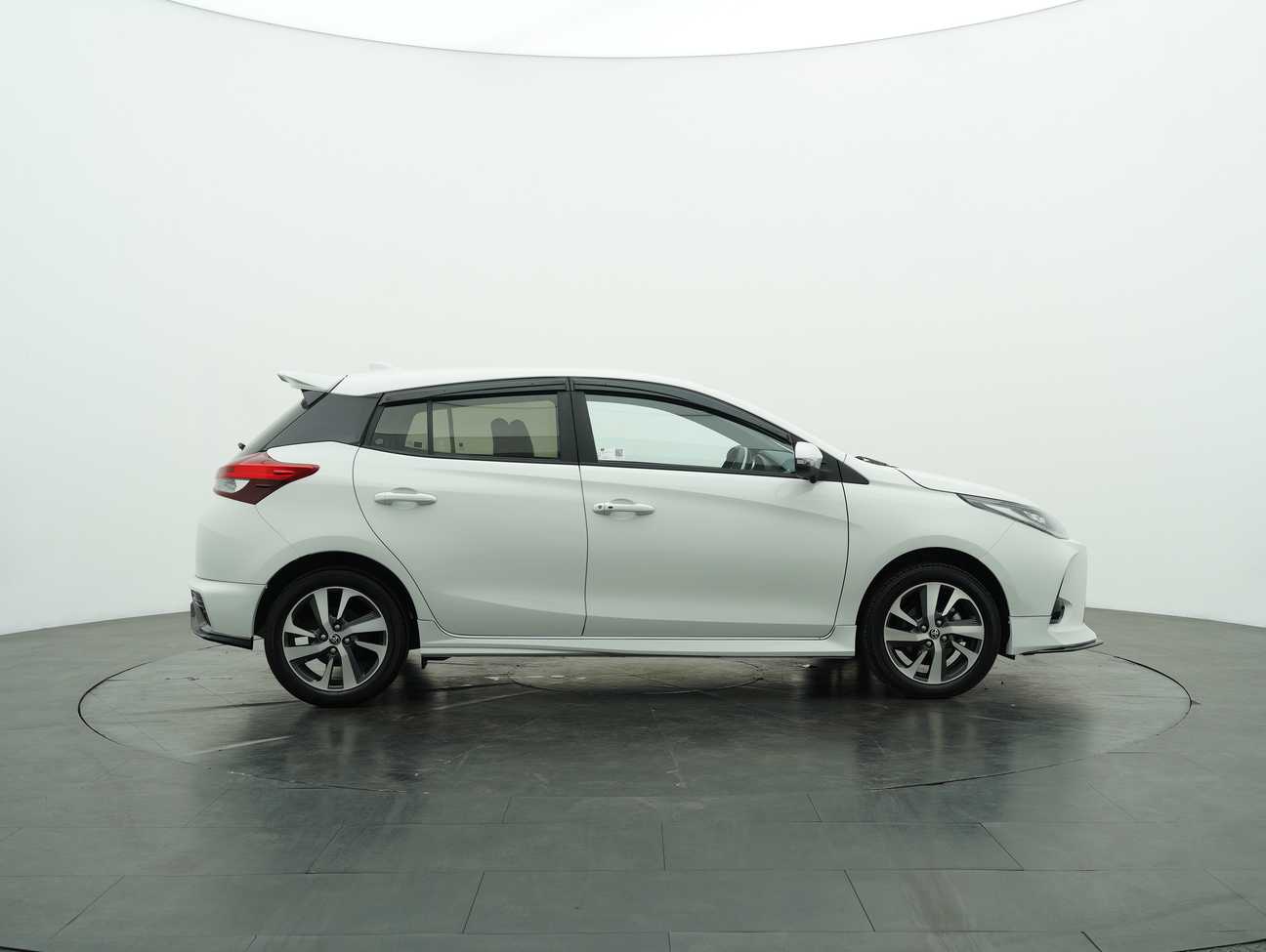 used 2021 Toyota Yaris E 1.5