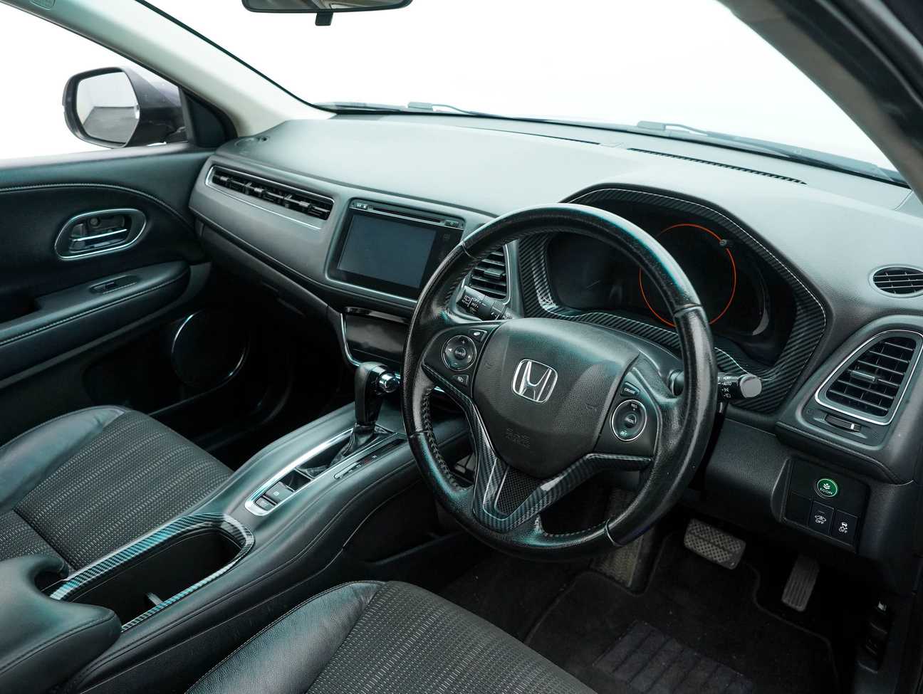used 2015 Honda HR-V V 1.8