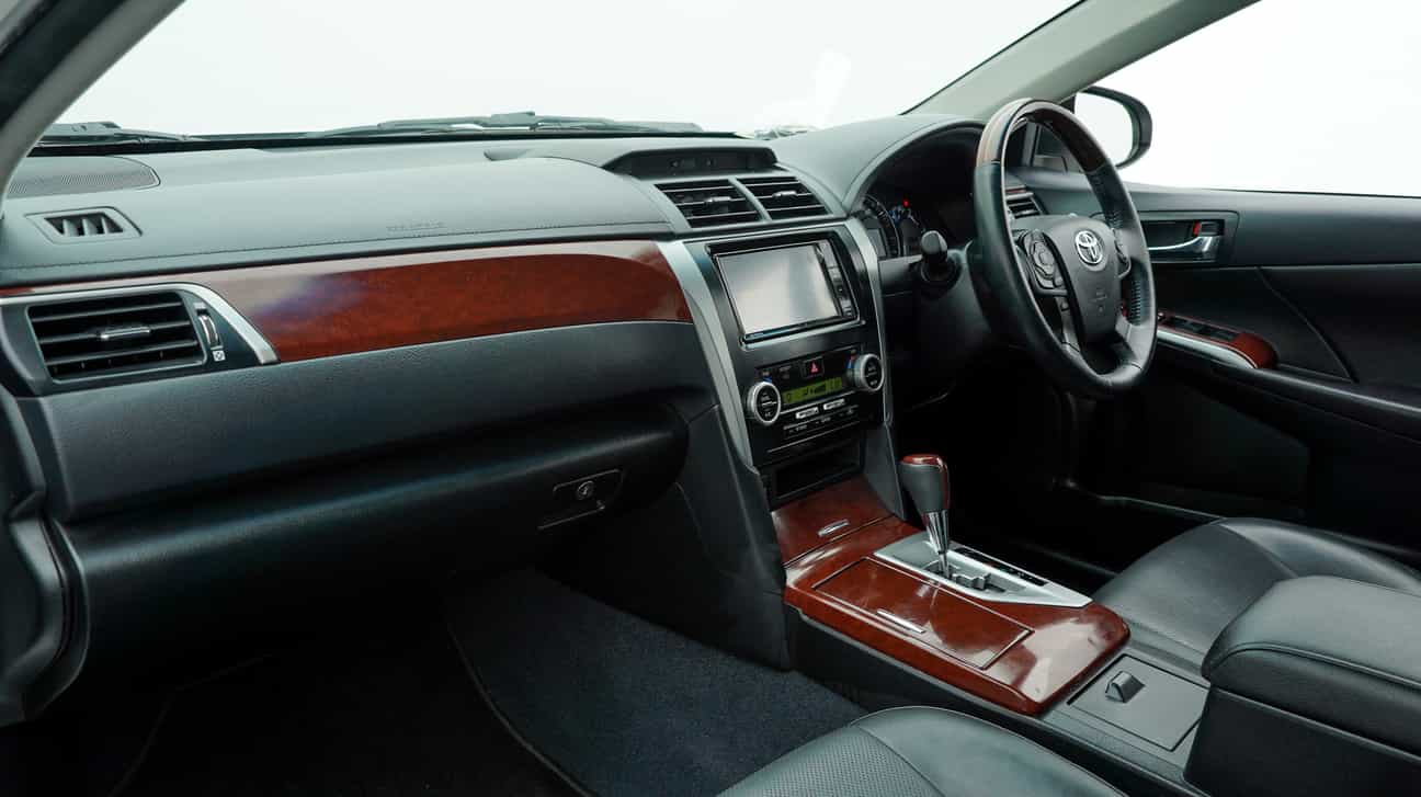 used 2014 Toyota CAMRY V 2.5