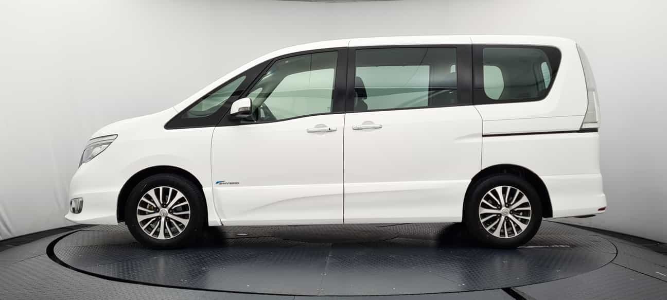 used 2017 Nissan SERENA S-HYBRID HIGH-WAY STAR 2.0