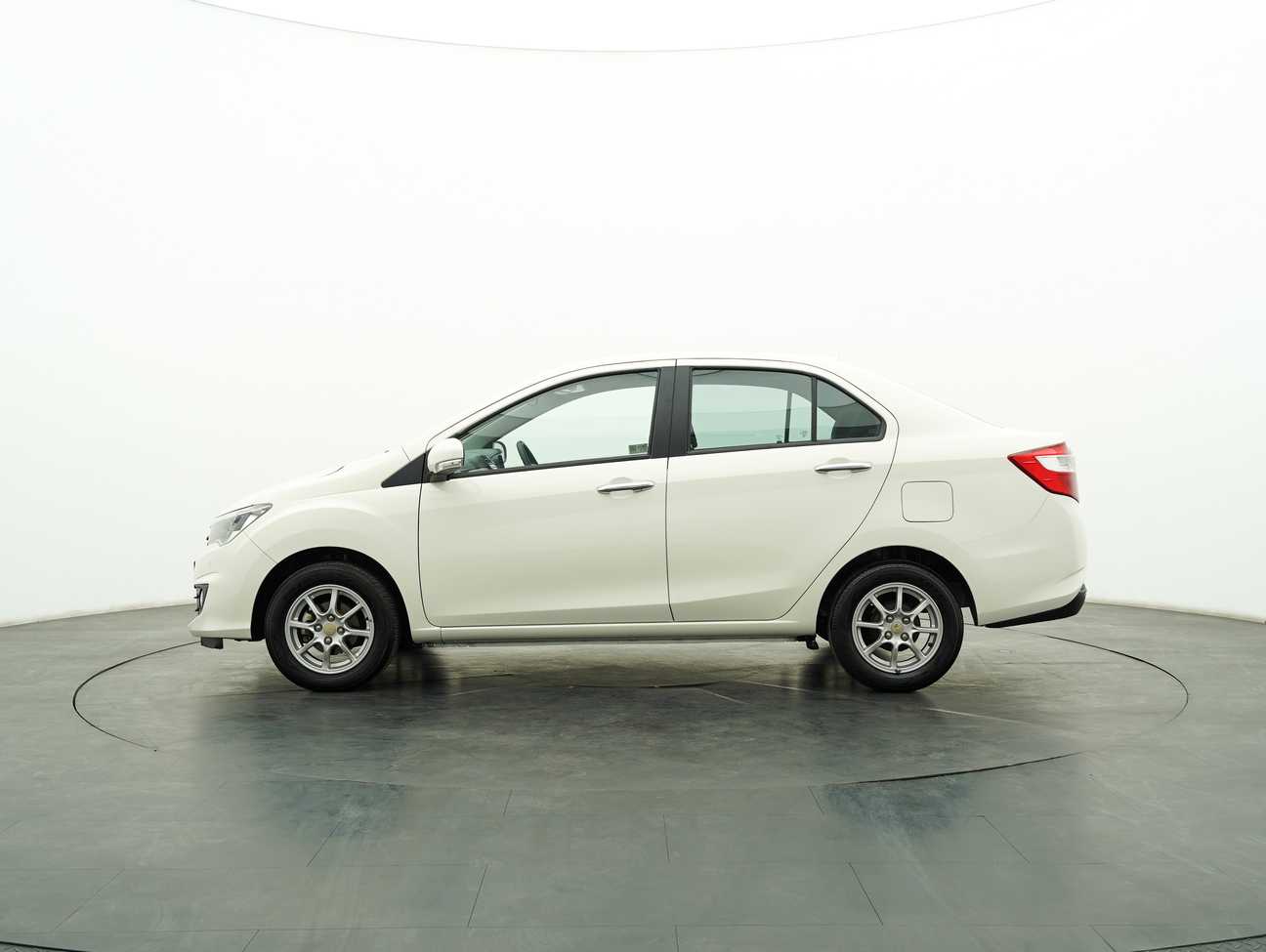 terpakai 2018 Perodua Bezza X Premium 1.3