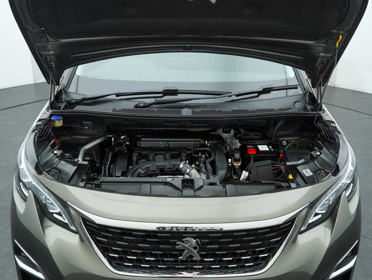 terpakai 2018 Peugeot 3008 THP Allure 1.6