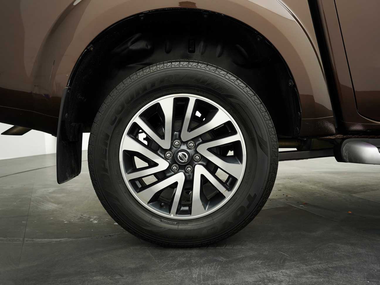 used 2017 Nissan NAVARA NP300 VL 4WD 2.5