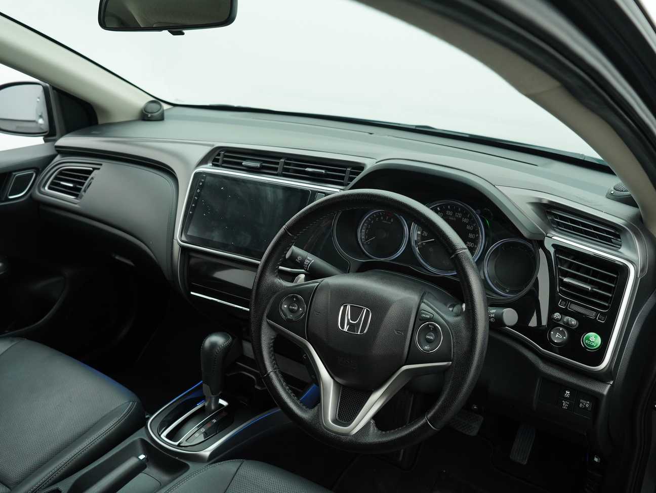 used 2018 Honda City V 1.5