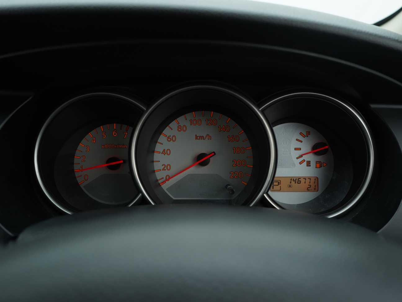 used 2013 Nissan Grand Livina CVTC Comfort 1.8