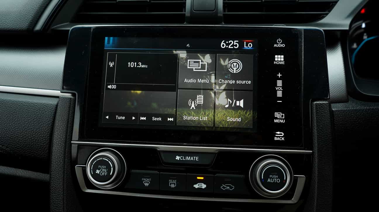 terpakai 2017 Honda CIVIC I-VTEC 1.8