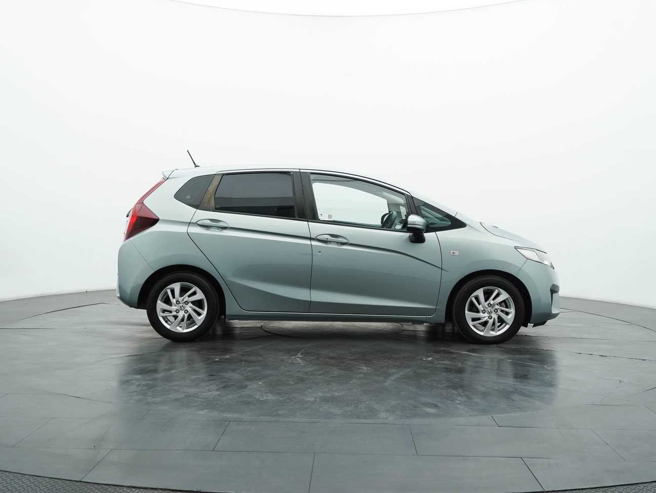 used 2017 Honda Jazz E 1.5