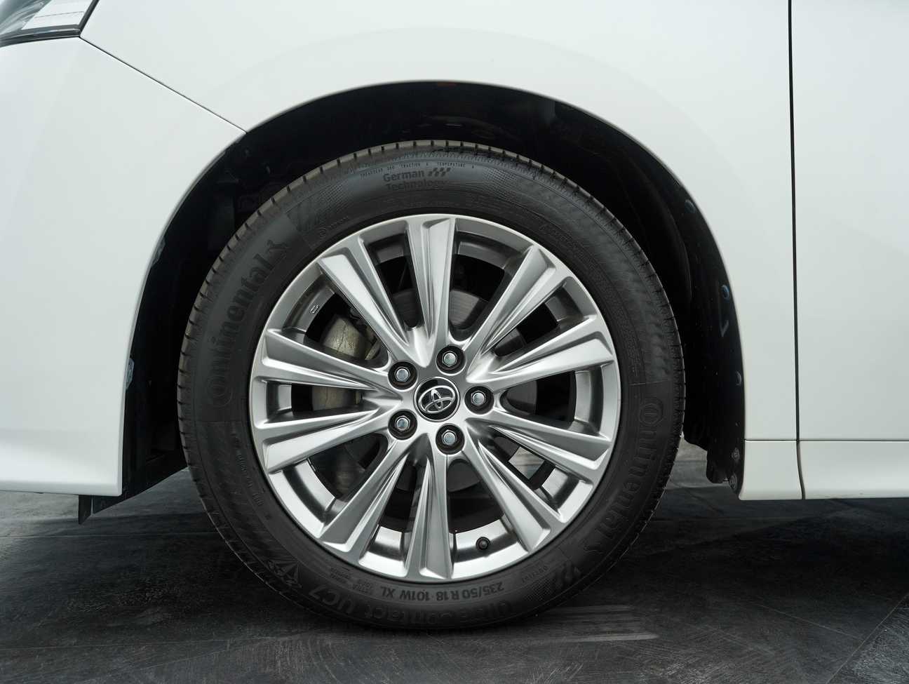 used 2017 Toyota Vellfire Z Golden Eyes 2.5