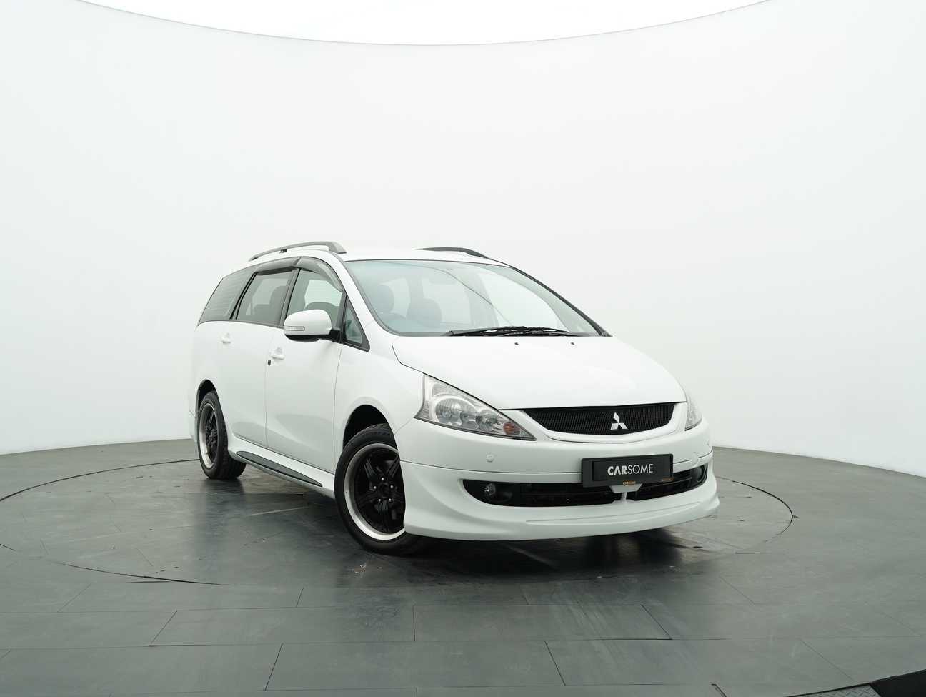 used 2011 Mitsubishi Grandis  2.4