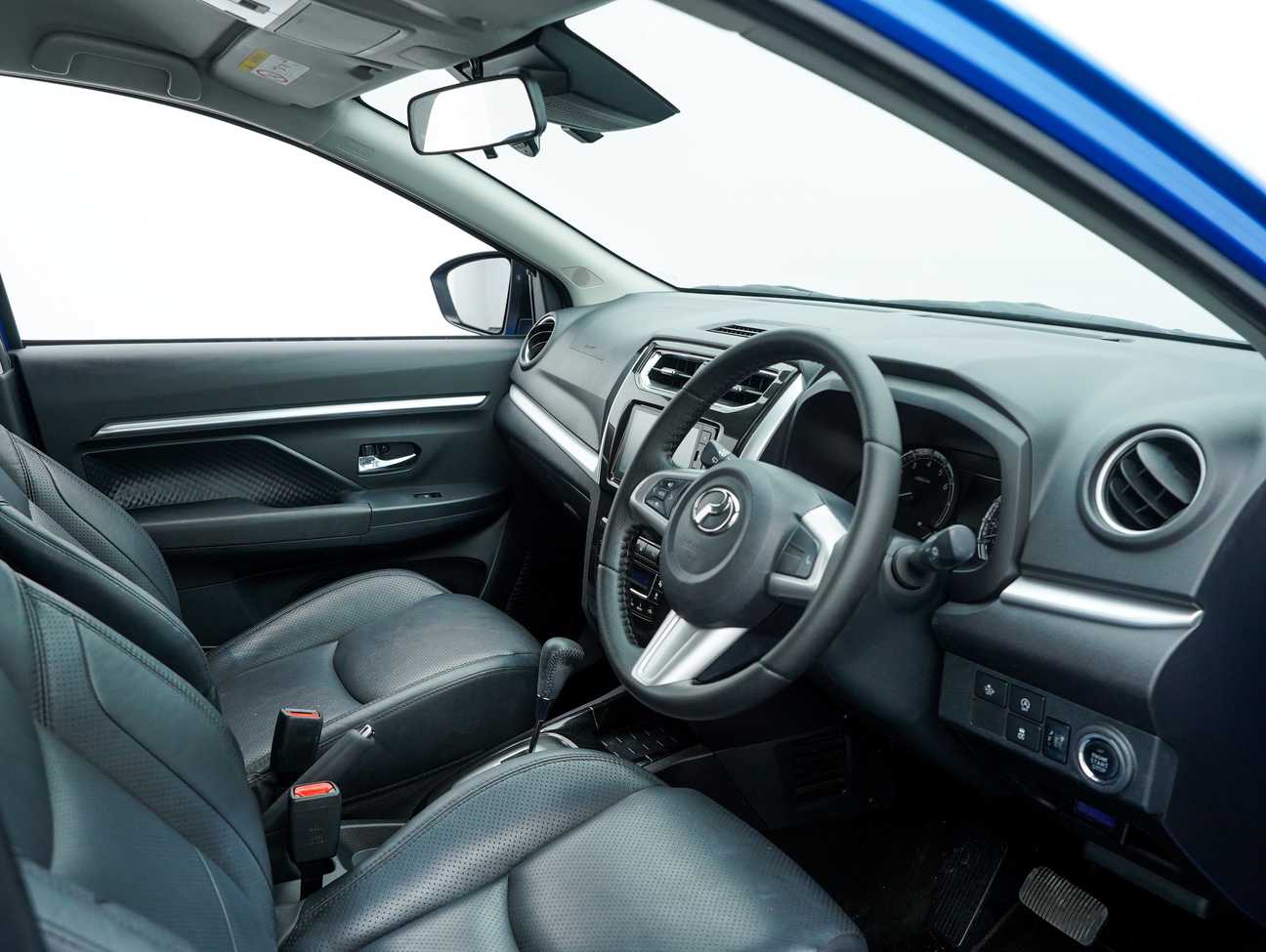 terpakai 2022 Perodua Aruz AV 1.5