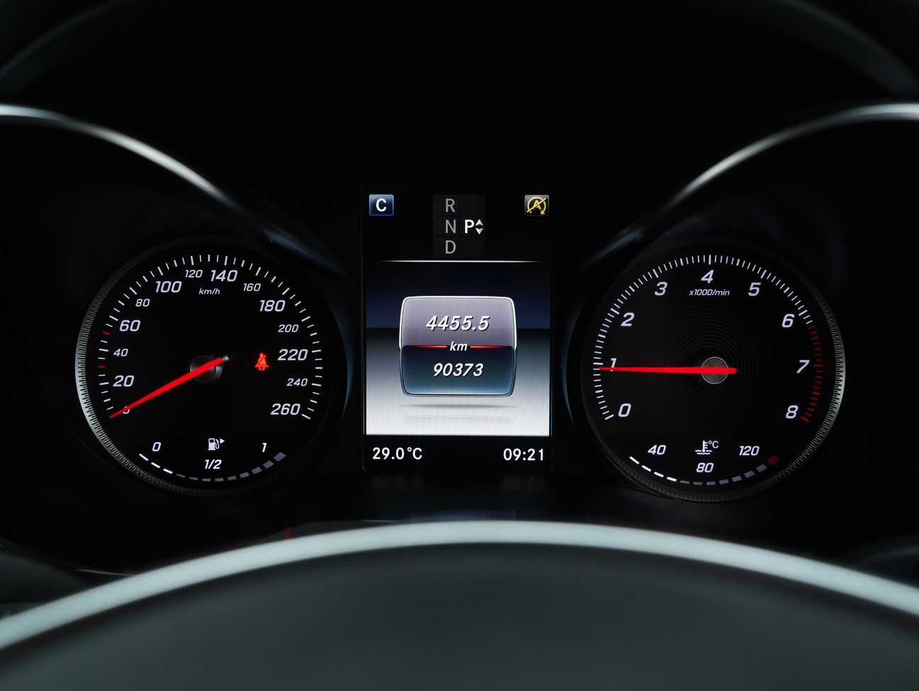 used 2018 Mercedes-Benz GLC250 4MATIC AMG Line 2.0