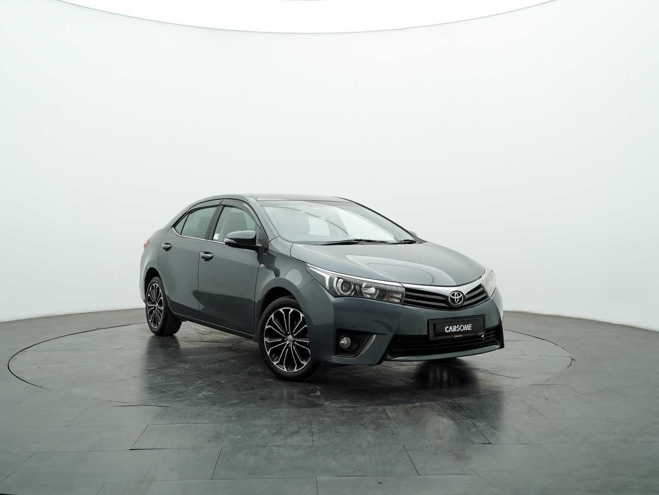 used 2014 Toyota Corolla Altis V 2.0