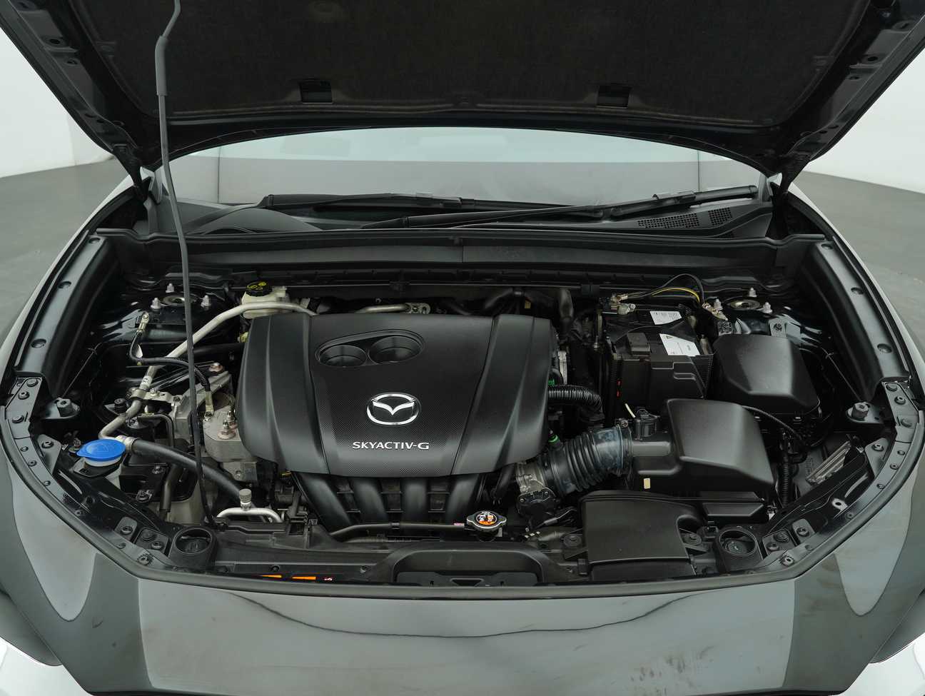terpakai 2021 Mazda CX-30 SKYACTIV-G Core GVC Plus 2.0